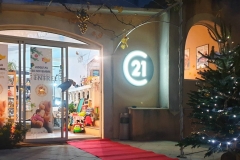 2019-12-04-Century21-5