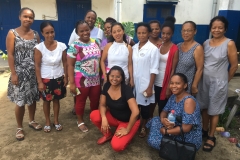 Le personnel de l'école Antoine autour de Mme Seheno