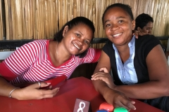 Romy (resp financière) et Claudine (resp administrative)